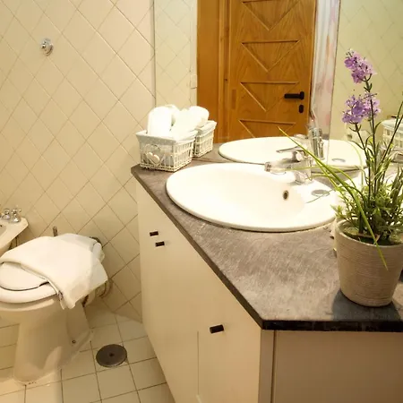 Trastevere Charming Penthouse *